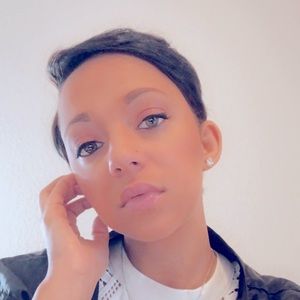 Curved Lines Fashion